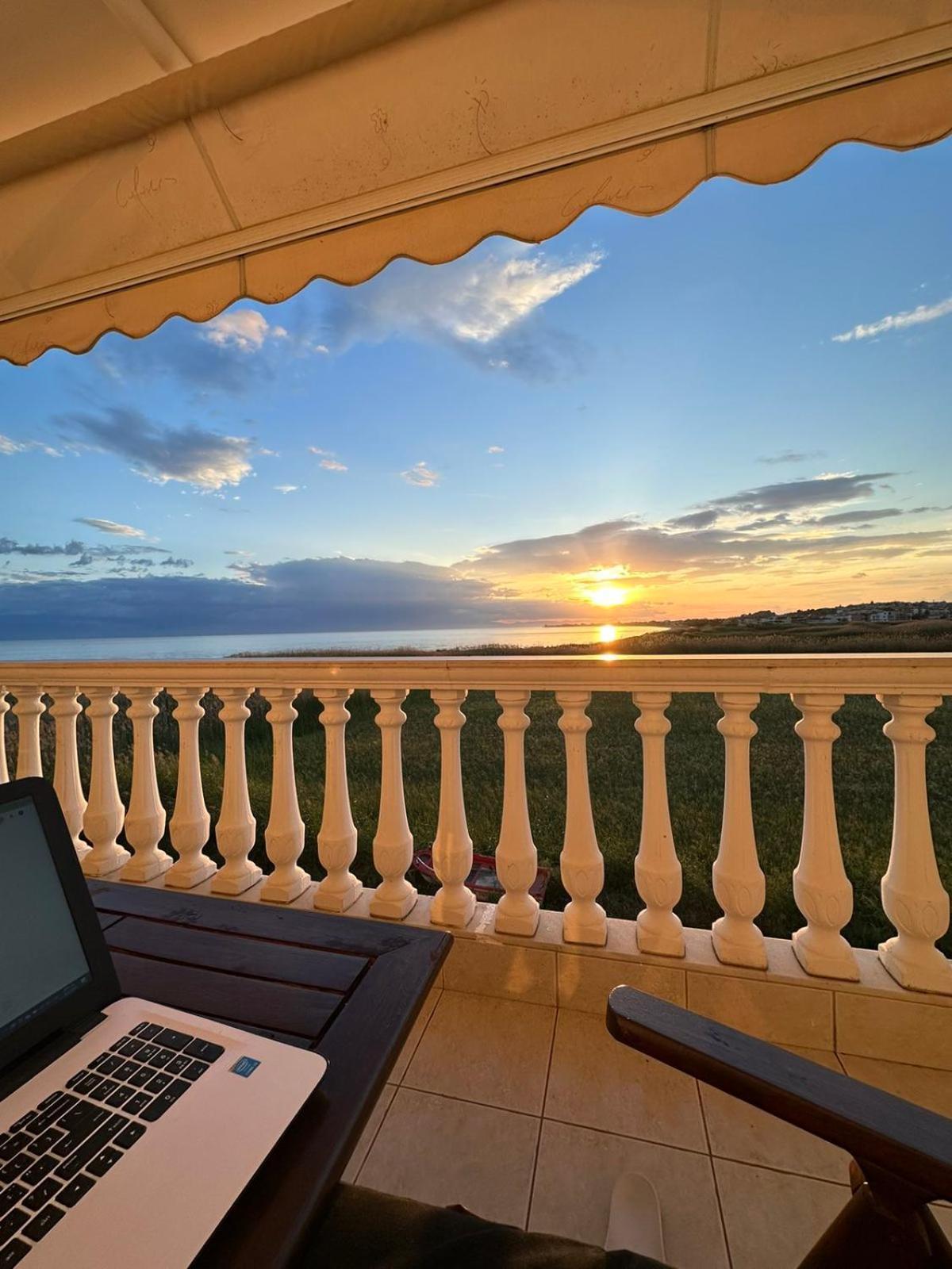 Dimar1 Seaside Apartment Paralia Dionysiou Dış mekan fotoğraf