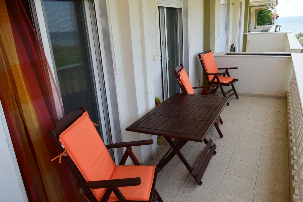Dimar1 Seaside Apartment Paralia Dionysiou Dış mekan fotoğraf